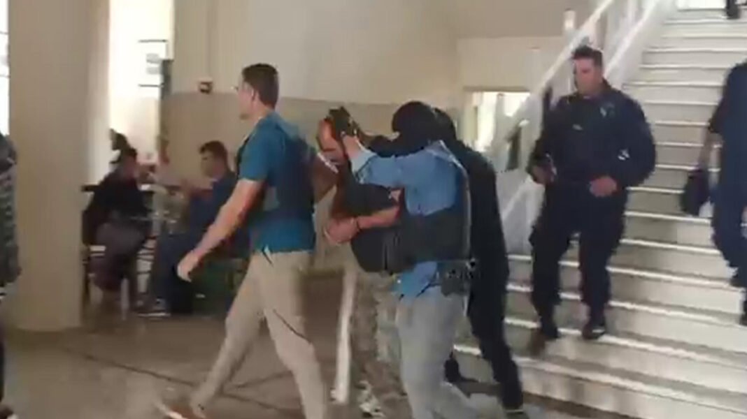 Για ανθρωποκτονία από πρόθεση κατηγορείται ο γαμπρός του Φανούρη Καργάκη – Αρνείται τα πάντα Για-ανθρωποκτονία-από-πρόθεση-κατηγορείται-ο-γαμπρός-του-Φανούρη-Καργάκη-–-Αρνείται-τα-πάντα