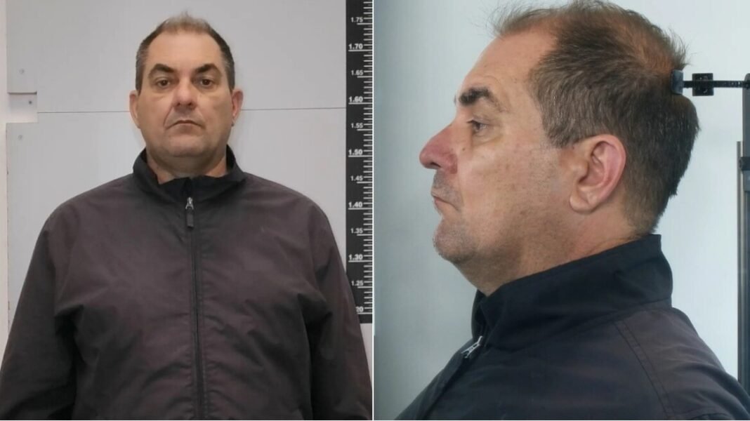 Αυτός είναι ο 59χρονος που υποδυόταν τον υδραυλικό και ξάφριζε ηλικιωμένους Αυτός-είναι-ο-59χρονος-που-υποδυόταν-τον-υδραυλικό-και-ξάφριζε-ηλικιωμένους