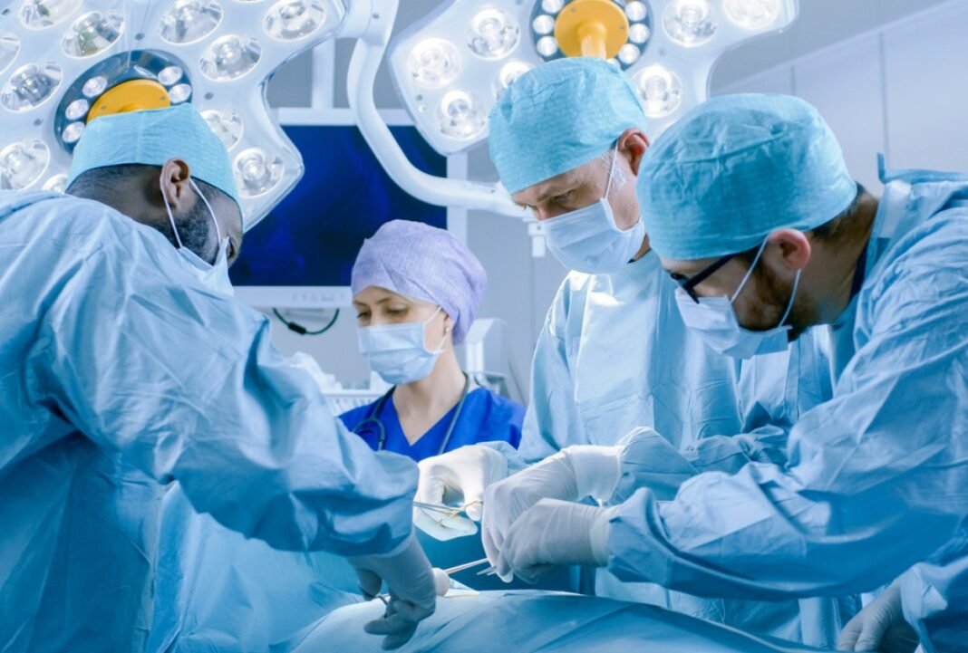 Σημαντικό ορόσημο: Άρχισε η πρώτη κλινική μελέτη με μεταμοσχεύσεις νεφρών από χοίρους Σημαντικό-ορόσημο:-Άρχισε-η-πρώτη-κλινική-μελέτη-με-μεταμοσχεύσεις-νεφρών-από-χοίρους