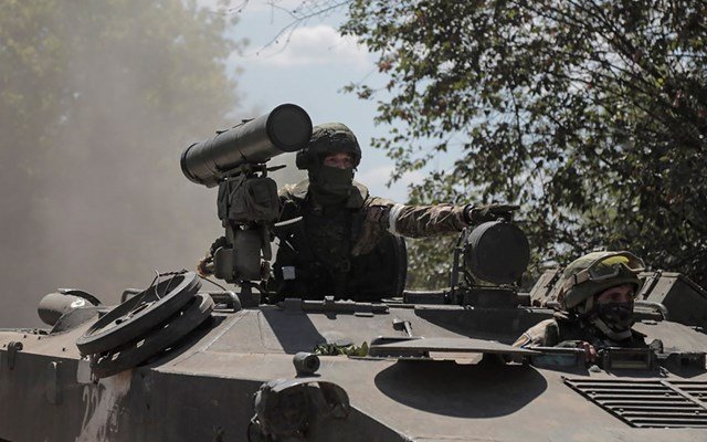 H Ρωσία συγκεντρώνει στρατεύματα κοντά στο Βοβτσάνσκ, στη βορειοανατολική Ουκρανία