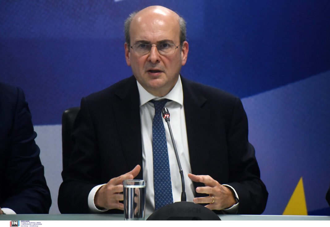 Χατζηδάκης: Μέσω υβριδικού συστήματος οι πληρωμές στους αγρότες, από το 2026 το νέο ευρωπαϊκό σύστημα Χατζηδάκης:-Μέσω-υβριδικού-συστήματος-οι-πληρωμές-στους-αγρότες,-από-το-2026-το-νέο-ευρωπαϊκό-σύστημα