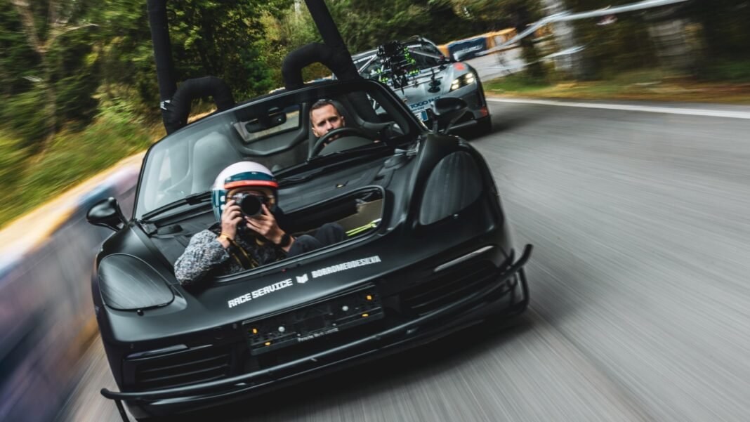 Η Porsche παρουσίασε το πιο cool camera-car που έχει φτιαχτεί ποτέ – Βασίζεται σε σπορ cabrio μοντέλο