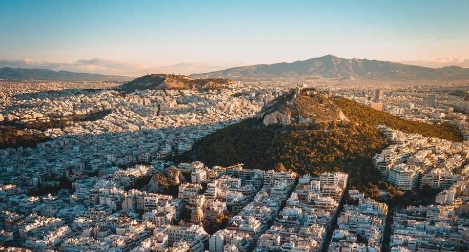 Πληθωρισμός 2% τον Οκτώβριο: Αποκλιμάκωση με εστίες πίεσης στα τρόφιμα και τα ενοίκια