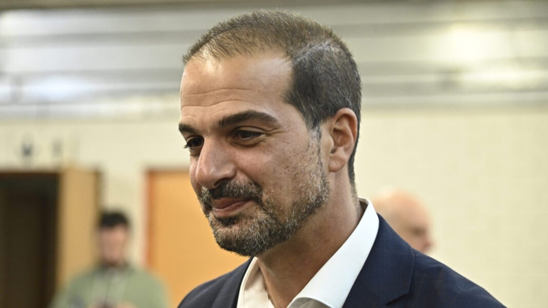 Γαβριήλ-Σακελλαρίδης:-«Πιστεύουμε-πραγματικά-ότι-μια-συνεργασία-είναι-απάντηση-απέναντι-στην-ηγεμονία-της-Δεξιάς;»