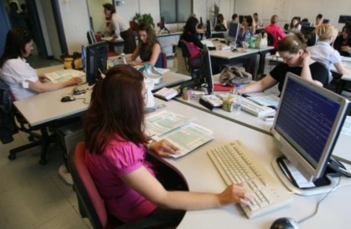 oecd-study:-71%-of-firms-in-greece-face-labor-shortages