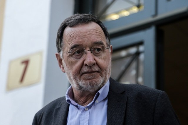 Λαφαζάνης: Δεν συνάντησα ποτέ τον Μεντβέντεφ, αυτά είναι χονδροειδή ψέματα – Πρώτη φορά λέει ψέματα ο Τσίπρας;