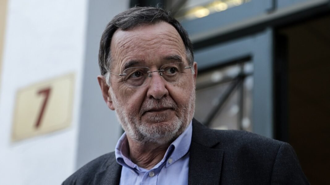 Λαφαζάνης: Δεν συνάντησα ποτέ τον Μεντβέντεφ, αυτά είναι χονδροειδή ψέματα – Πρώτη φορά λέει ψέματα ο Τσίπρας;