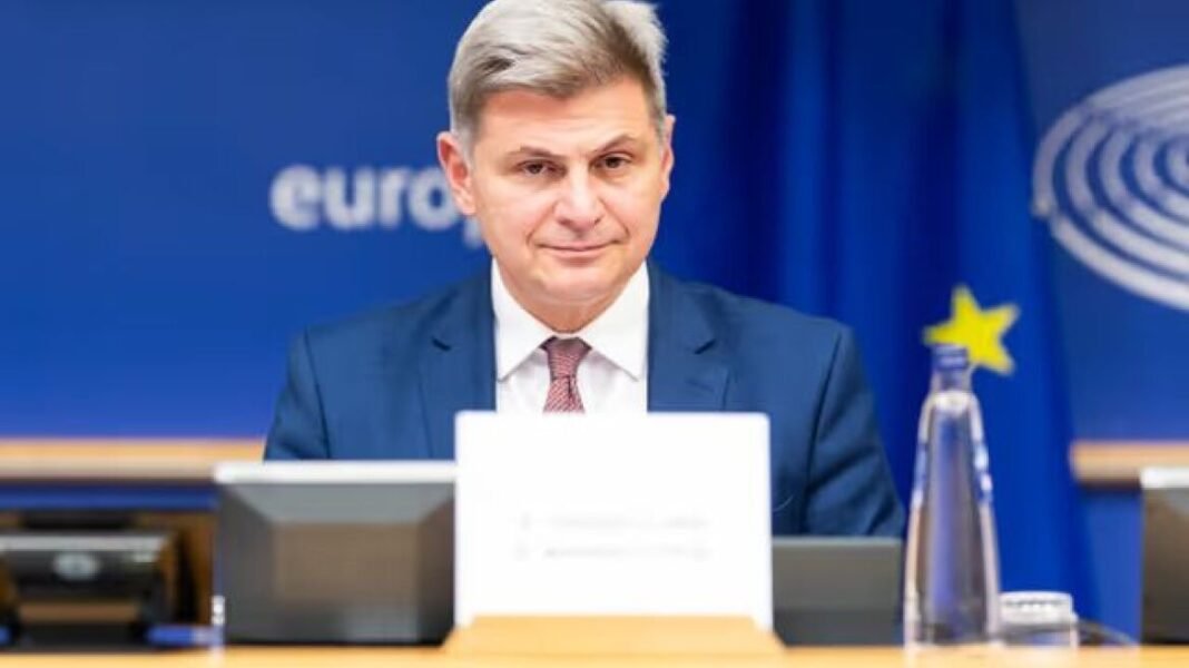 Ερώτηση για τις πρακτικές των funds και servicers κατέθεσε στο Ευρωκοινοβούλιο ο Φαραντούρης