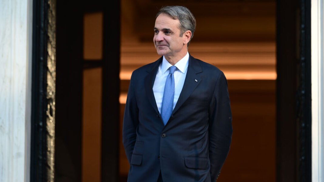 Μητσοτάκης: Από αύριο η μόνιμη ενίσχυση των 250 ευρώ στους συνταξιούχους – Οι αναφορές στην οπλοκατοχή στην Κρήτη και το στεγαστικό