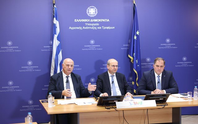 ΥΠΑΑΤ: Την Παρασκευή η πληρωμή προκαταβολής της βασικής ενίσχυσης για τους αγρότες