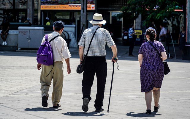 Τα καμπανάκια του ΟΟΣΑ για τη γήρανση του πληθυσμού