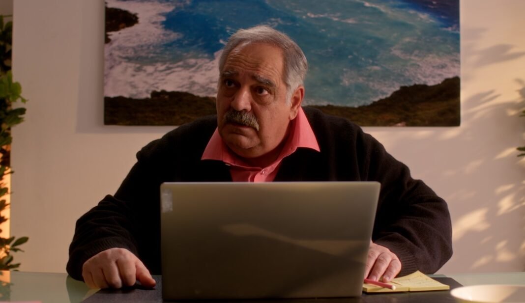 HOTΕΛ ΕΛVIRA: Ο Παντελής έχει μια μοχθηρή ιδέα