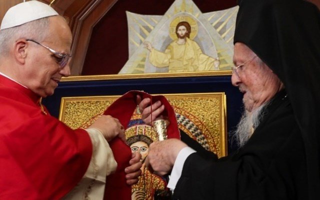 Ουσία και συμβολισμοί της παπικής επίσκεψης στην Τουρκία