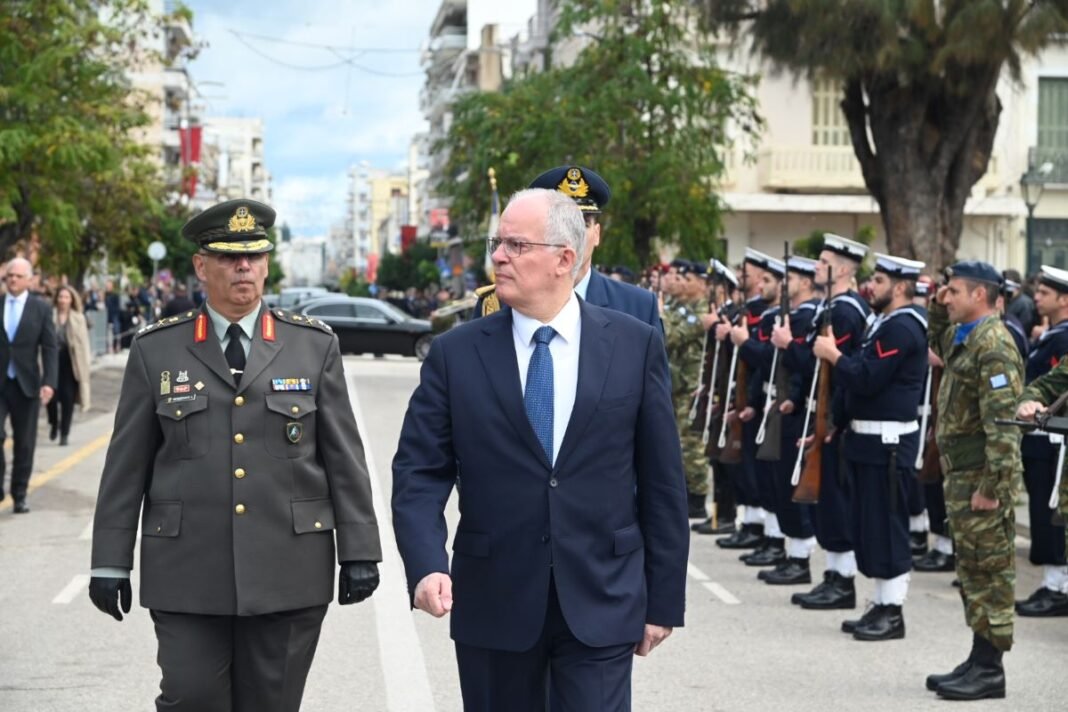 Τασούλας:-«Ο-ελληνικός-λαός,-ενωμένος-και-δυνατός,-θα-ξεπεράσει-όλες-τις-προκλήσεις-και-θα-ατενίσει-το-μέλλον-με-αισιοδοξία-και-σιγουριά»