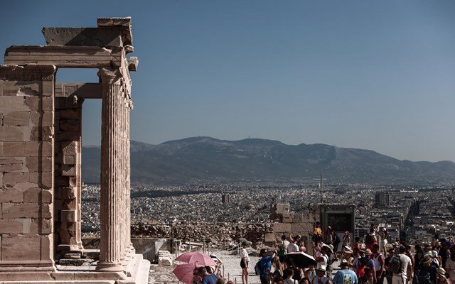 Τουρισμός: Ο πρώτος μήνας του χειμώνα φέρνει 1,3 εκατομμύρια επισκέπτες