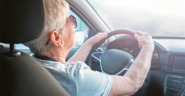 Από 1η Ιανουαρίου oι γιατροί θα έχουν ποινικές ευθύνες για τις άδειες οδήγησης στους ηλικιωμένους
