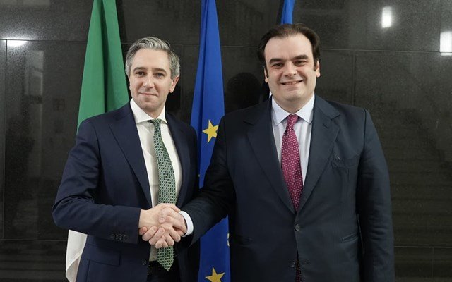 Συνάντηση Κ. Πιερρακάκη με τον Ιρλανδό ΥΠΟΙΚ – “Έχουμε πολλά να διδαχθούμε η μία χώρα από την άλλη”