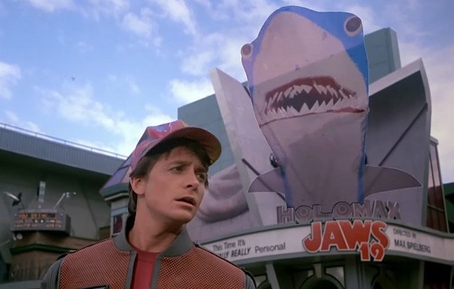 Back to the Future: Ποιες σημερινές τεχνολογίες προέβλεψε η ταινία που έκανε πρεμιέρα το 1985 – Από τα ολογράμματα έως τα drones