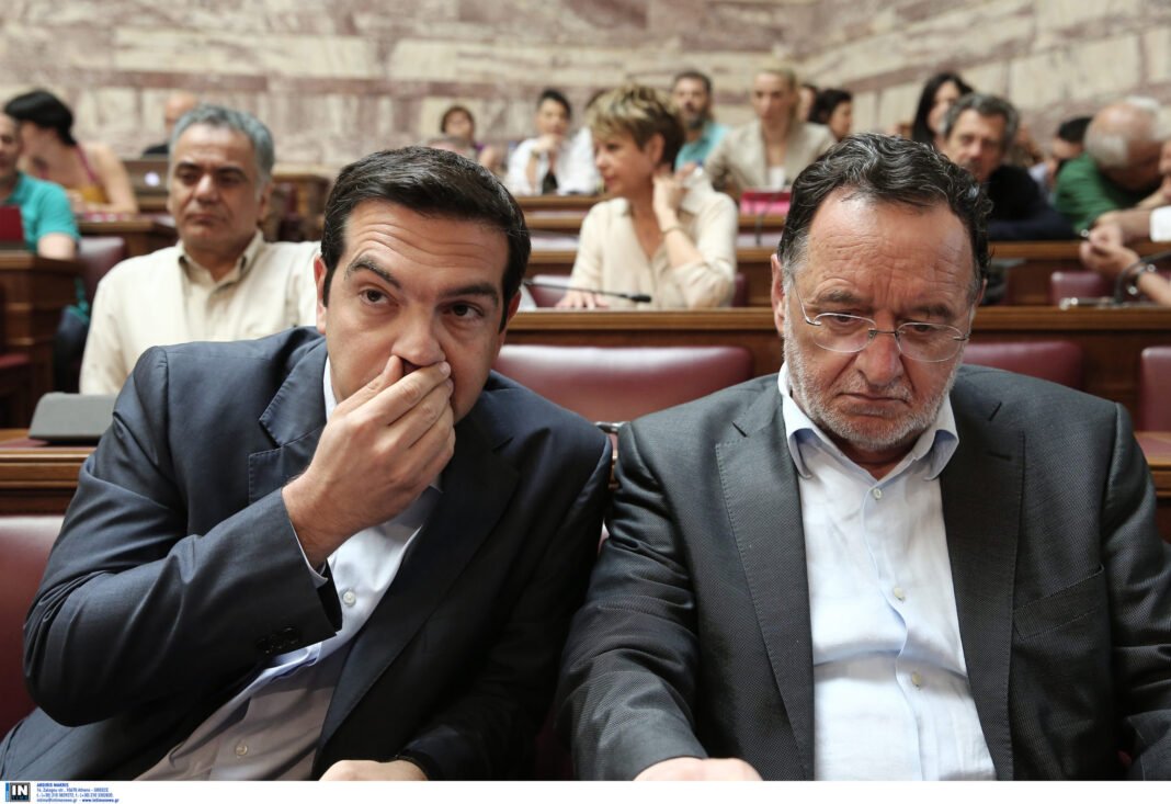 Λαφαζάνης για Τσίπρα: «Είναι ένα φιάσκο το βιβλίο του – Ο ανομολόγητος πόθος του ήταν να κερδίσει το “ναι” για στο δημοψήφισμα»