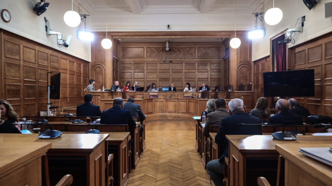 Στη Δικαιοσύνη και στην Αρχή για το μαύρο χρήμα στέλνει η ΝΔ τους «υπερτυχερούς» του ΟΠΕΚΕΠΕ – Αντέδρασε η αντιπολίτευση