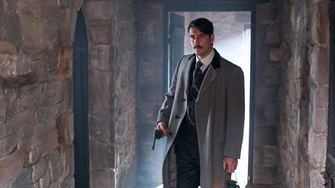 Grand Hotel: Ο Ρήγας διαβάζει το γράμμα στο οποίο ο Άρης κάνει ερωτική εξομολόγηση στην Αλίκη