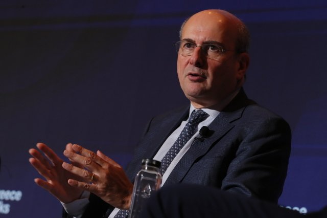 Χατζηδάκης:-Τεχνητή-Νοημοσύνη-σε-κάθε-πτυχή-του-κράτους-και-της-οικονομίας