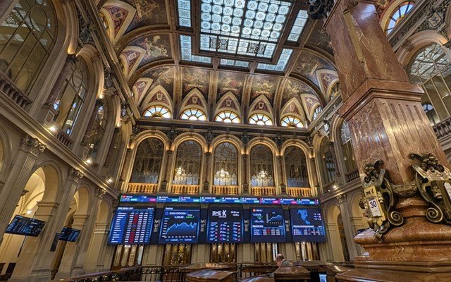 Όταν πέφτουν έξω οι “γκουρού” των χρηματιστηρίων