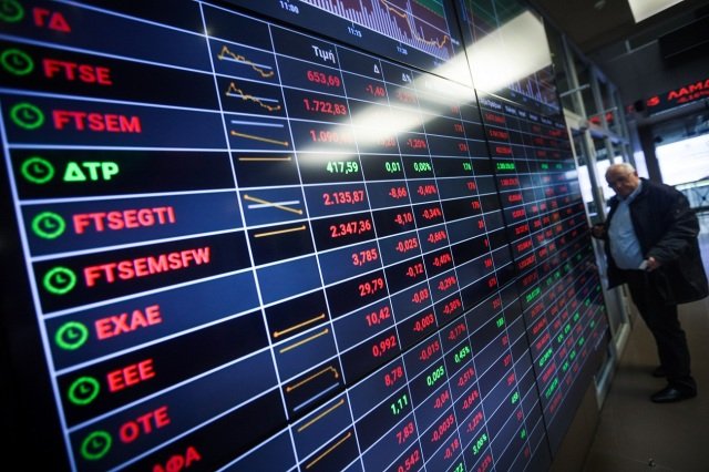 Τραπεζική διόρθωση στο Χρηματιστήριο – Υποχώρησε ξανά κάτω από τις 2.100 μονάδες