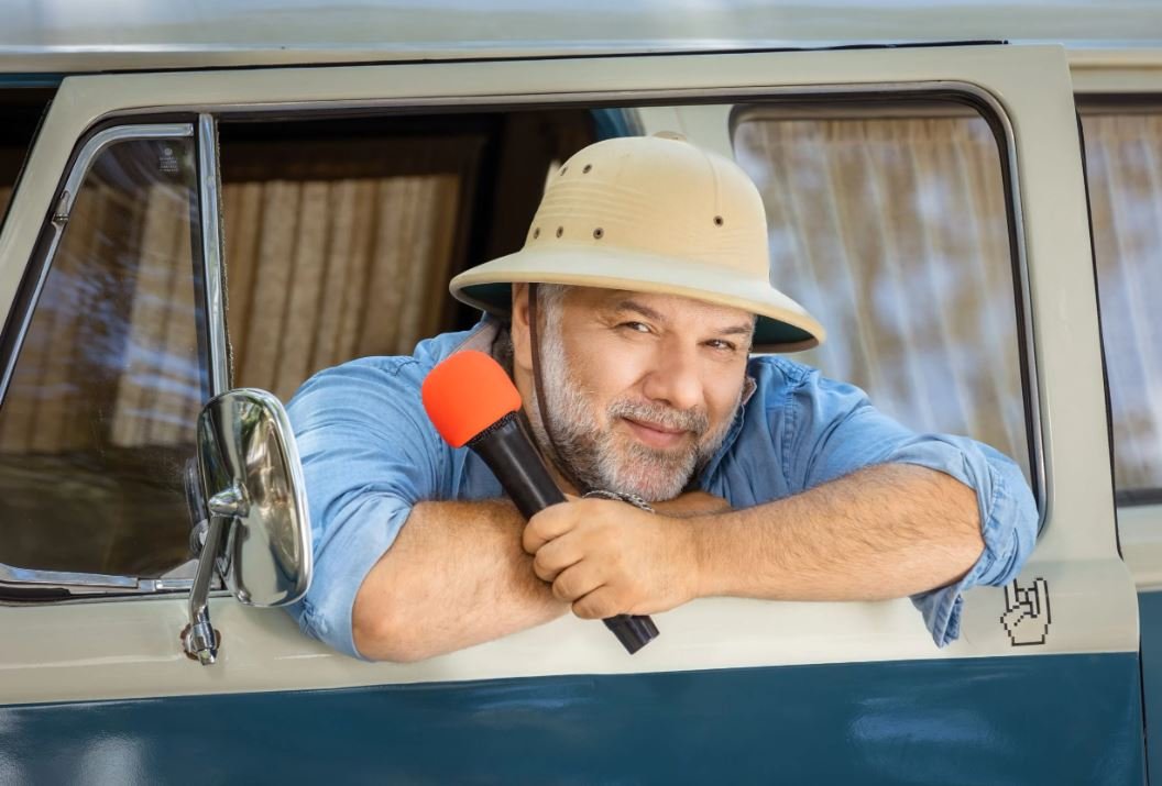 the-roadshow:-Δείτε-απόσπασμα-από-τις-αποψινές-περιπέτειες-του-Γρηγόρη-Αρναούτογλου-στη-Θεσσαλονίκη