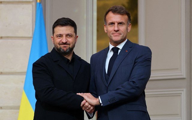 Ο Μακρόν τη Δευτέρα στο Λονδίνο για συνομιλίες με Ζελένσκι, Στάρμερ και Μέρτς