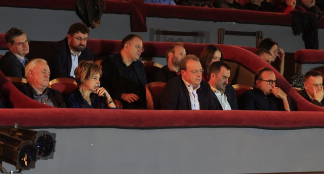 Μεγαλώνει η απόσταση μεταξύ ΣΥΡΙΖΑ και Τσίπρα μετά τον… εξώστη: Η απάντηση Φάμελλου από την Βουλή και τα επόμενα βήματα