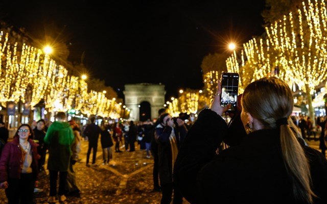 Οι Έλληνες… γιορτάζουν στο εξωτερικό: Μεγάλη ζήτηση για ταξίδια για τα Χριστούγεννα και την Πρωτοχρονιά