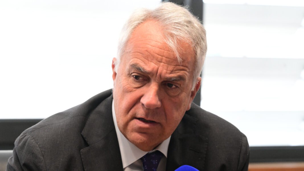 Βορίδης: Ο εισαγγελέας είπε το αυτονόητο για τα μπλόκα, οι αγρότες να κάτσουν στο τραπέζι του διαλόγου Βορίδης: Ο εισαγγελέας είπε το αυτονόητο για τα μπλόκα, οι αγρότες να κάτσουν στο τραπέζι του διαλόγου