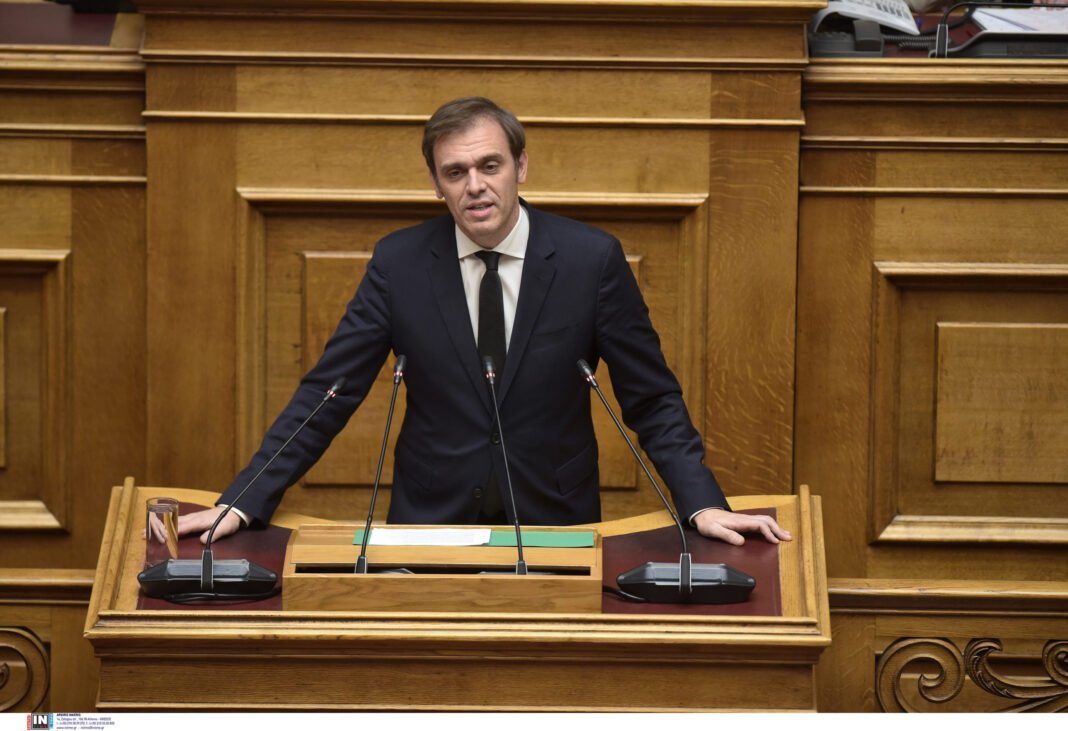 Μάντζος στον Realfm 97,8: Εμείς δεν πάμε στα μπλόκα για να καβαλήσουμε το «κύμα» οργής των αγροτών – Τι είπε για τις κινήσεις Τσίπρα