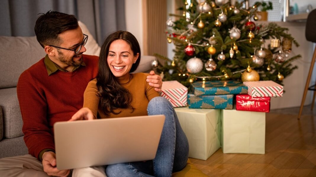 Πώς-να-κάνουμε-τις-online-αγορές-των-γιορτών-πιο-εύκολες-και-ευχάριστες-–-χωρίς-άγχος