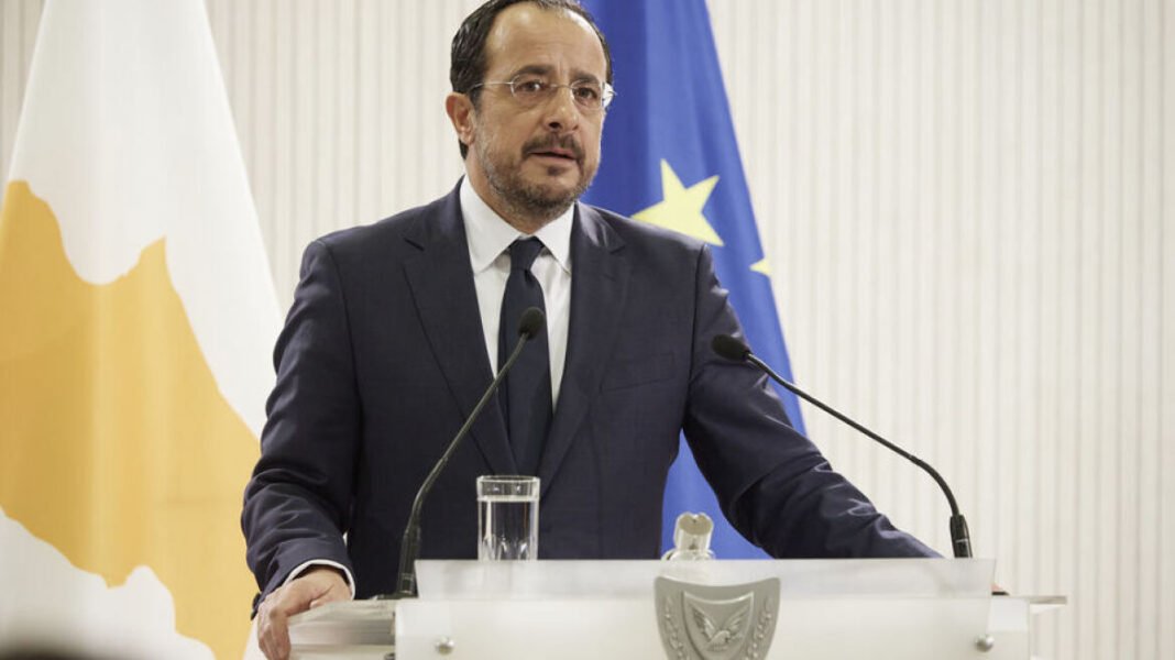 Χριστοδουλίδης-στη-«le-figaro»:-Η-Γαλλία-μπορεί-και-οφείλει-να-ηγηθεί-στο-Κυπριακό