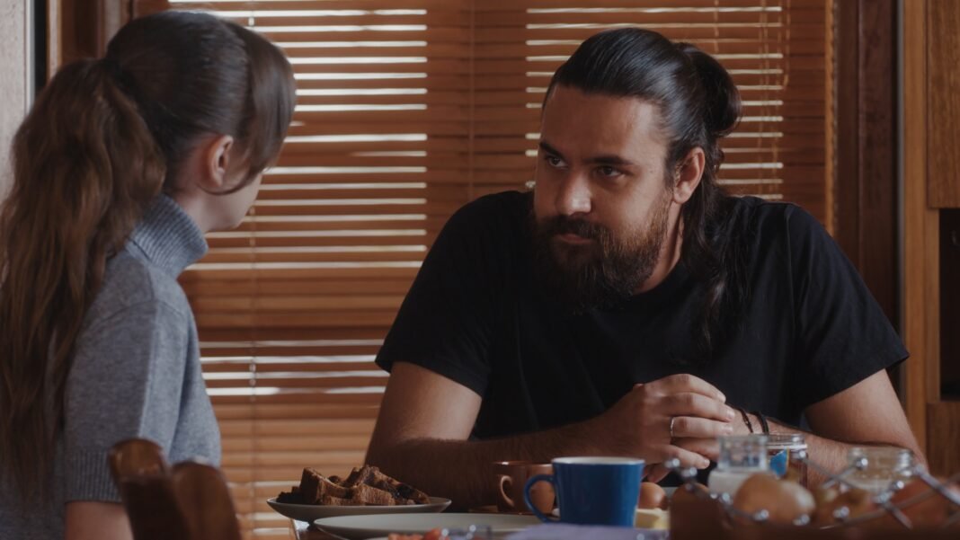 Η Γη της Ελιάς – Spoiler: Ο Παυλής βάφει τα χέρια του με αίμα Η-Γη-της-Ελιάς-–-spoiler:-Ο-Παυλής-βάφει-τα-χέρια-του-με-αίμα