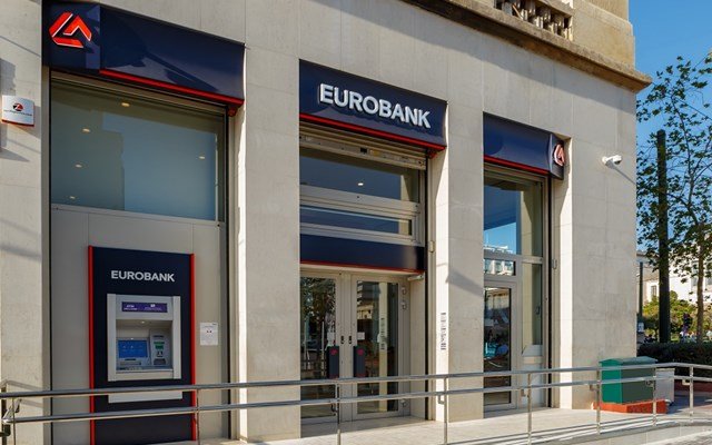 Eurobank: Σε αναπτυξιακή τροχιά η ελληνική οικονομία και το δ’ τρίμηνο – Επίμονος κίνδυνος ο πληθωρισμός