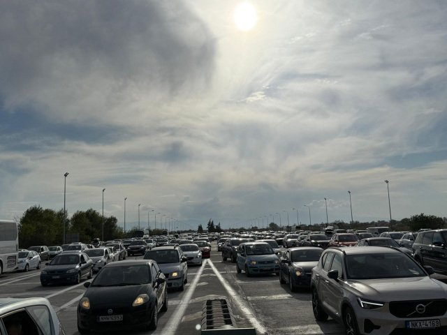 Τροχαίο στα Μέγαρα: Σύγκρουση δύο φορτηγών στα Μέγαρα, κλειστή η δεξιά λωρίδα κυκλοφορίας στη Ν.Ε.Ο. Αθηνών Τροχαίο-στα-Μέγαρα:-Σύγκρουση-δύο-φορτηγών-στα-Μέγαρα,-κλειστή-η-δεξιά-λωρίδα-κυκλοφορίας-στη-ΝΕΟ.-Αθηνών