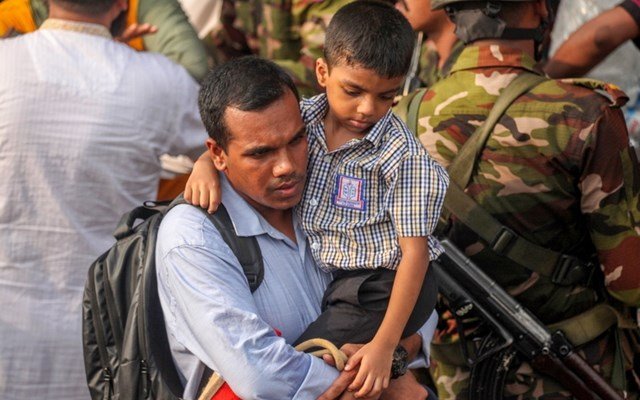 Ινδονησία:-Χάθηκε-από-τα-ραντάρ-αεροσκάφος-με-11-επιβαίνοντες-–-Έρευνες-σε-εξέλιξη