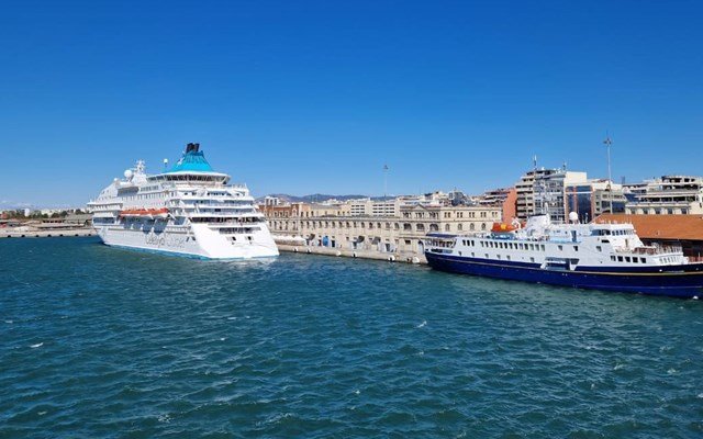 Ελληνική-κρουαζιέρα:-Ρεκόρ-αφίξεων-το-2025-αλλά-και-προειδοποιήσεις-για-στρεβλώσεις
