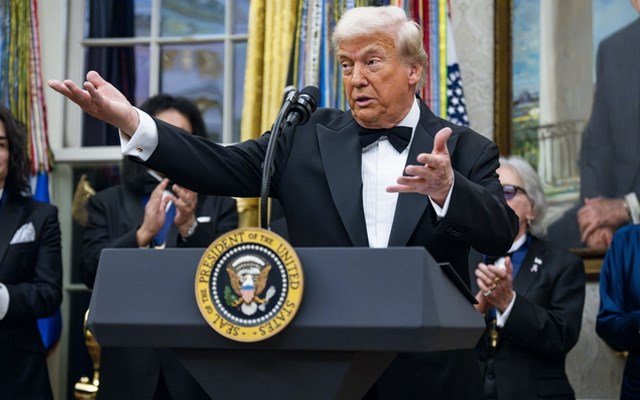 Ο-Τραμπ-συνδέει-τη-Γροιλανδία-με-το-Νόμπελ-που…δεν-έλαβε:-“Δεν-νιώθω-πλέον-την-υποχρέωση-να-σκέφτομαι-αποκλειστικά-την-ειρήνη”