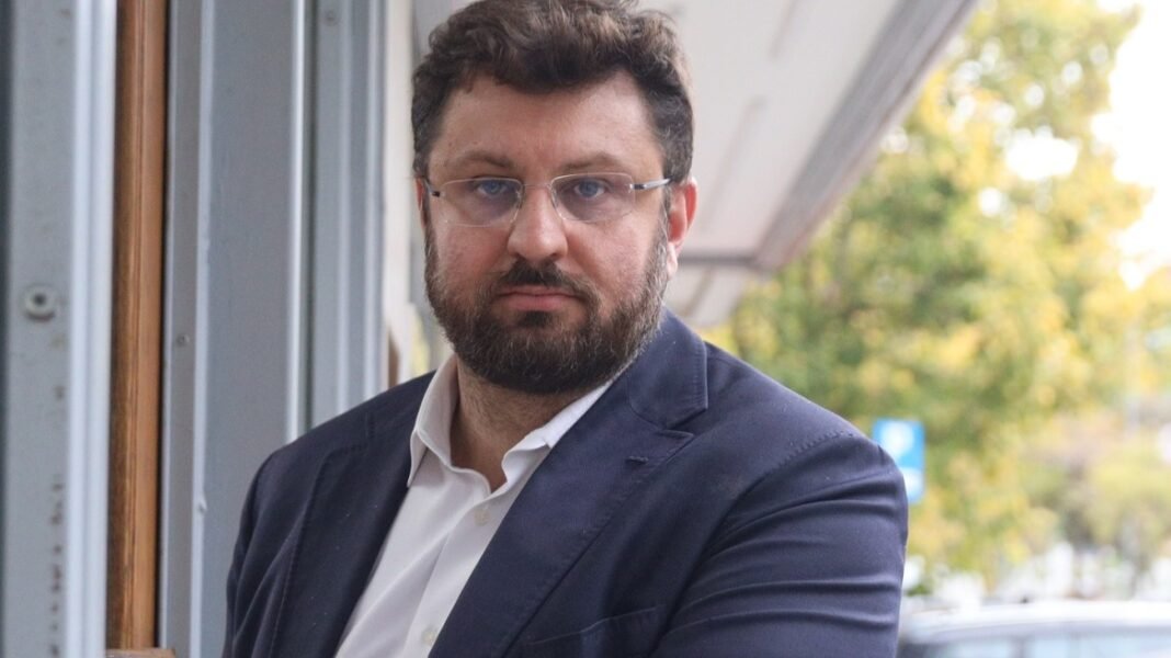 Ζαχαριάδης για Καρυστιανού: Στην Ελλάδα και στην Ευρώπη μόνο η ακροδεξιά αμφισβητεί το δικαίωμα στην άμβλωση