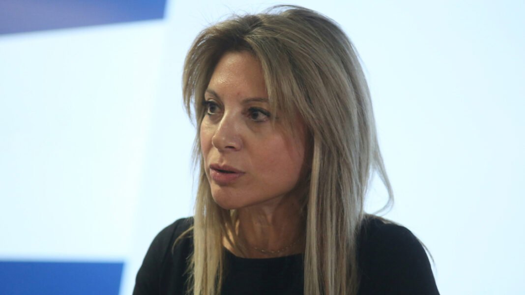 Πολιτική θύελλα από τη δήλωση Καρυστιανού για τις αμβλώσεις: Οι αντιδράσεις, τα «στρατόπεδα» και οι συγγενείς