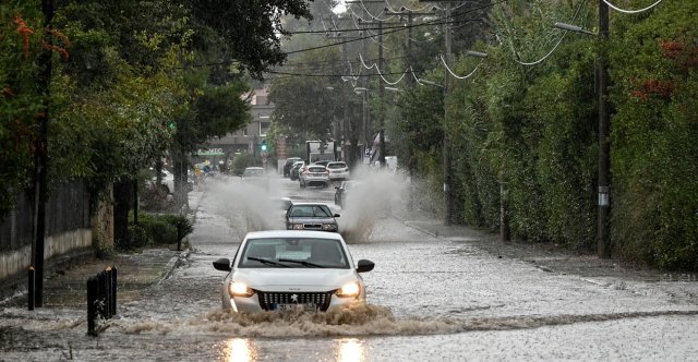 Έκτακτο-δελτίο-επικίνδυνων-φαινομένων-για-36-ώρες-με-προειδοποίηση-και-για-την-Αττική-–-Έρχονται-επικίνδυνες-καταιγίδες-και-έντονες-χιονοπτώσεις