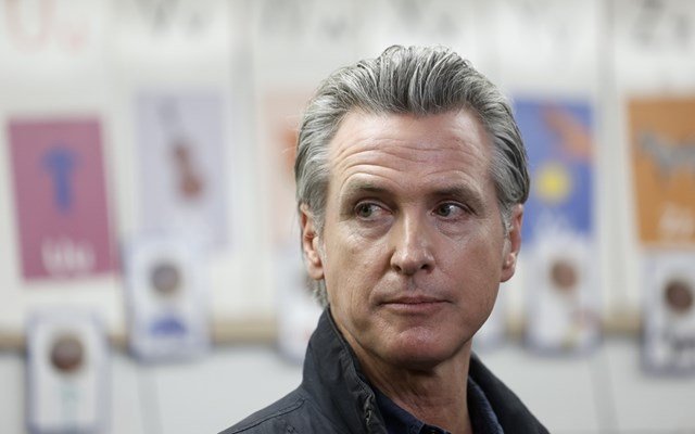 Γκάβιν-Νιούσομ:-Αδύναμος-ο-Τραμπ-–-Φτάνουν-οι-ευγένειες,-πολεμήστε-τη-φωτιά-με-τη-φωτιά