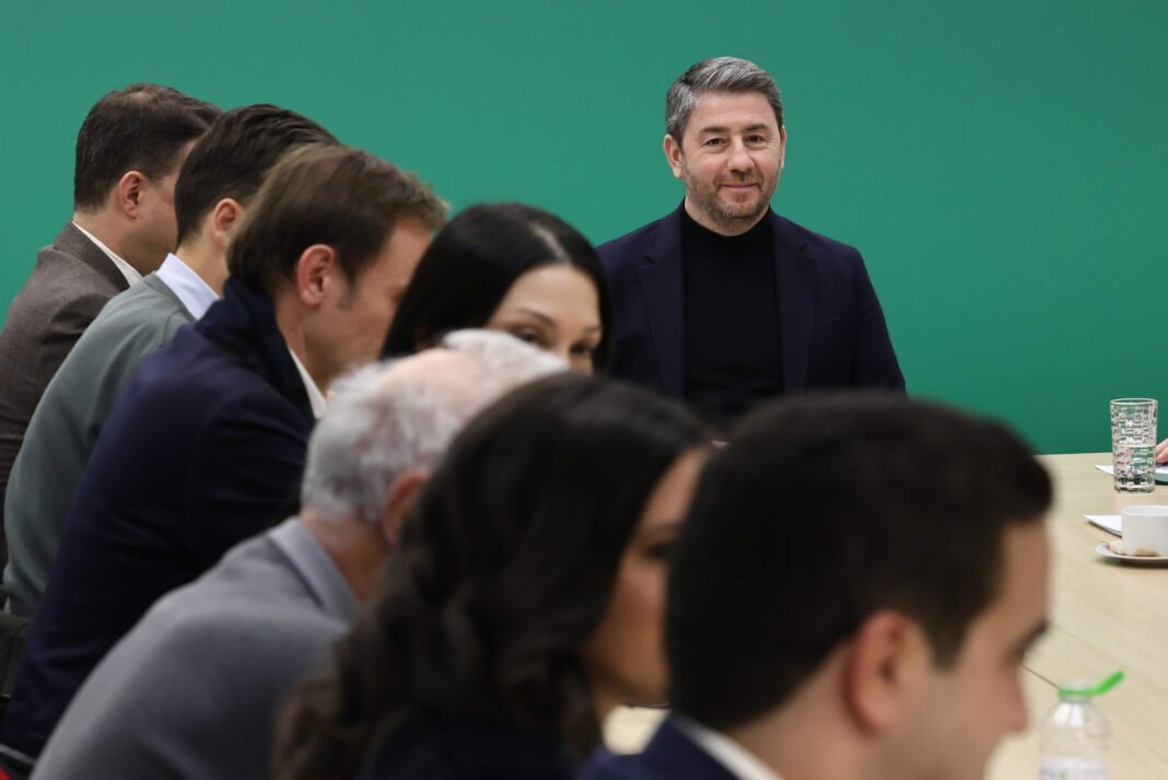 Πολιτική-Γραμματεία-της-ΚΟΕΣ-ΠΑΣΟΚ:-Ανεπαρκής-και-προσχηματική-η-σύσταση-διακομματικής-για-τον-αγροτικό-τομέα-–-Η-πρόταση-της-αξιωματικής-αντιπολίτευσης