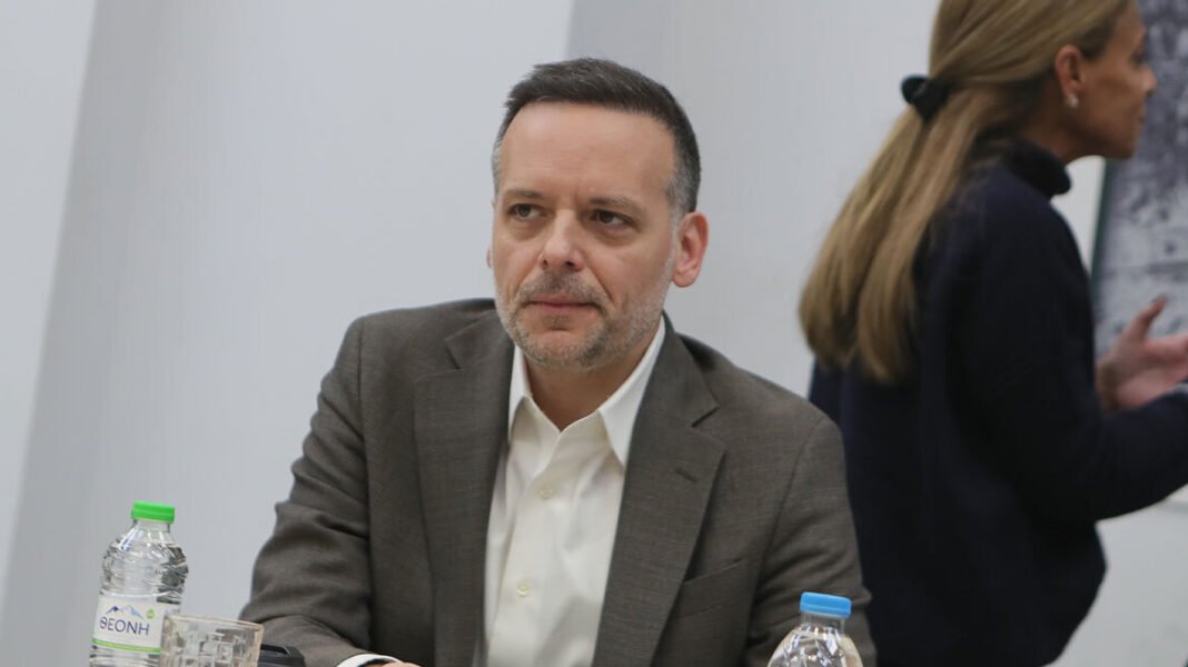 Ευθεία επίθεση Δούκα στον Ανδρουλάκη: Η στρατηγική μας απέτυχε, να αλλάξουμε πολιτική, είπε στην Πολιτική Γραμματεία Συνεδρίου