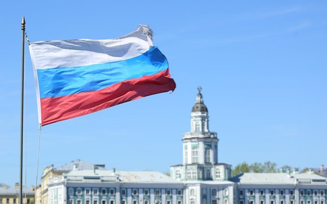 Ρωσία:-Κατασβέστηκε-πυρκαγιά-που-είχε-ξεσπάσει-από-ουκρανική-επίθεση-με-drones-σe-διυλιστήριο