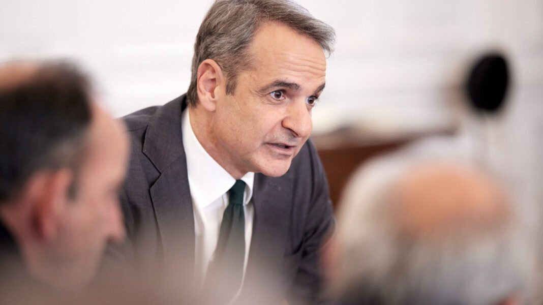 Το εθνικό σχέδιο για την ευλογιά στο τραπέζι σύσκεψης υπό τον Μητσοτάκη – Δέκα ερωταπαντήσεις για τους εμβολιασμούς